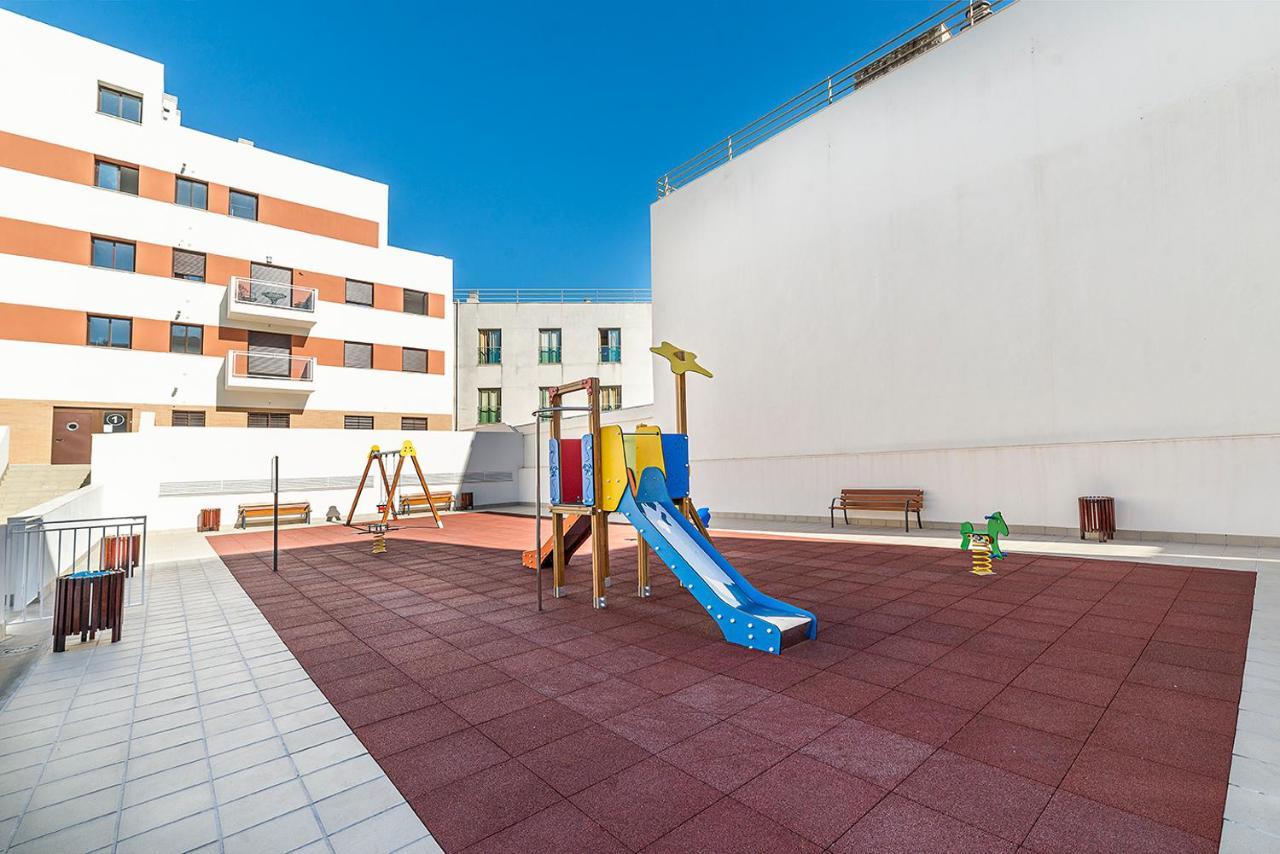 Apartamento Entrenucleos Dos Hermanas Exterior foto