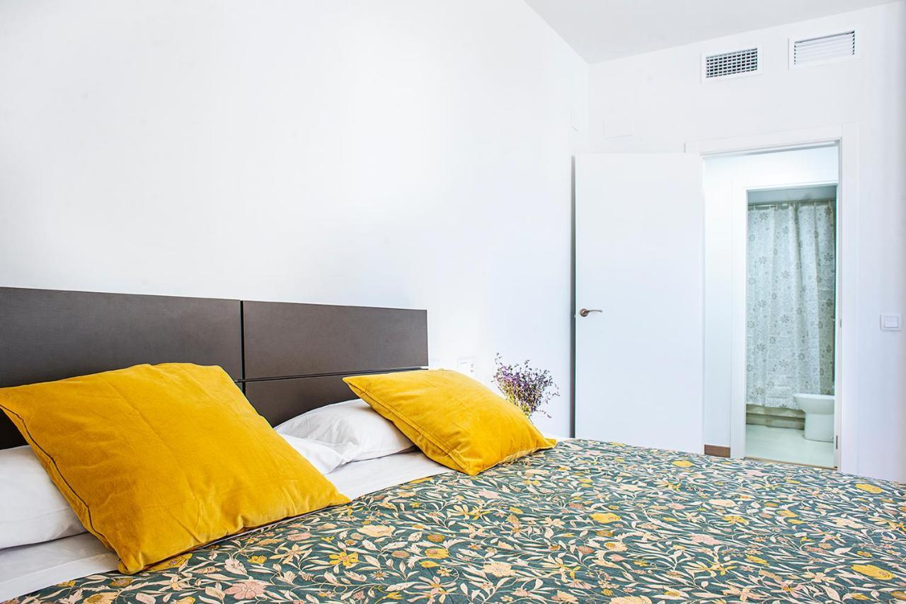 Apartamento Entrenucleos Dos Hermanas Exterior foto
